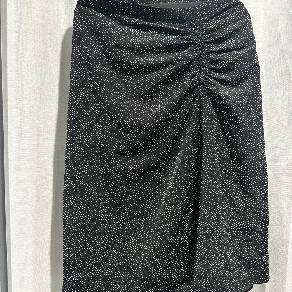 Banana Republic Black and White Ruched Midi Skirt